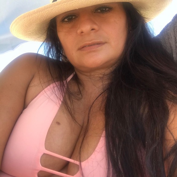 Meet your Posher, María - Picture 1 of 1